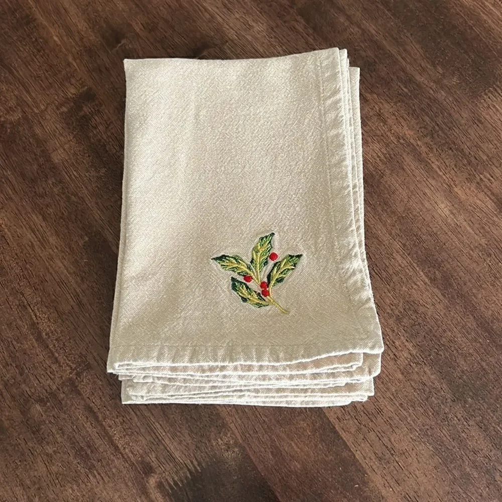 Holiday Holly Set of 4 Dinner Square Linen Napkins- Approx 17.25
